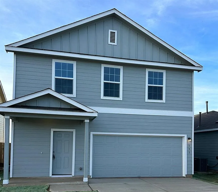 4 bed, 1950 sqft, $1,800 — Photo 1