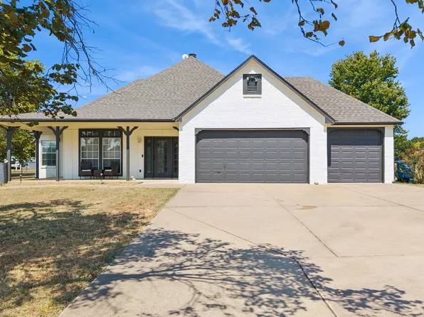 10887 E Canyon Oaks Rd, Claremore, OK 74017