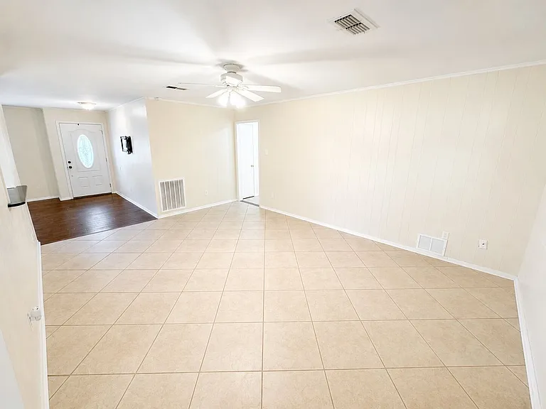 1314 Fox St — Photo 2