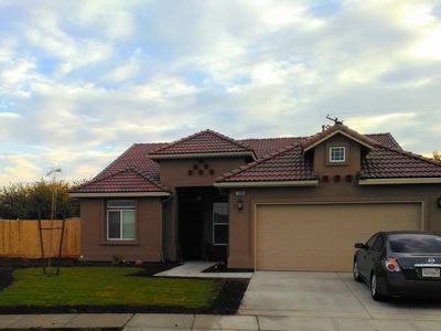 1369 N Darlington Ct, Los Banos, CA, 93635