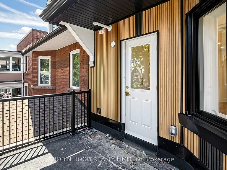 24 Callender St #3 — Photo 13