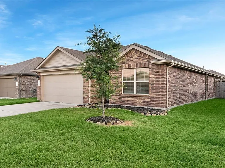 518 Poppy Field Ct — Photo 2