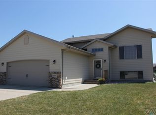 7905 W 55th St, Sioux Falls, SD 57106