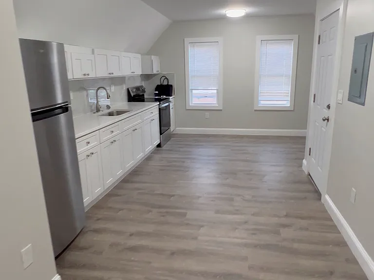 15 Quincefield St #3 — Photo 1