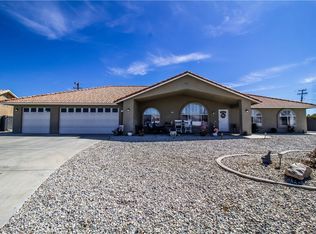 20293 Osuna Rd, Apple Valley, CA 92307
