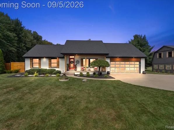 47037 Sugarbush Rd, Chesterfield, MI 48047
