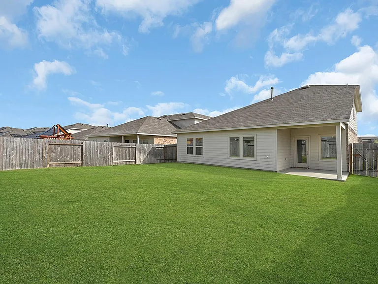 21503 Flowering Garden Ln — Photo 22