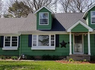 1867 Somonauk St, Sycamore, IL 60178