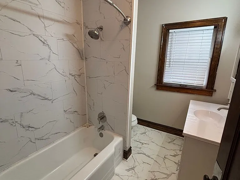 361 E Northwood Ave — Photo 10
