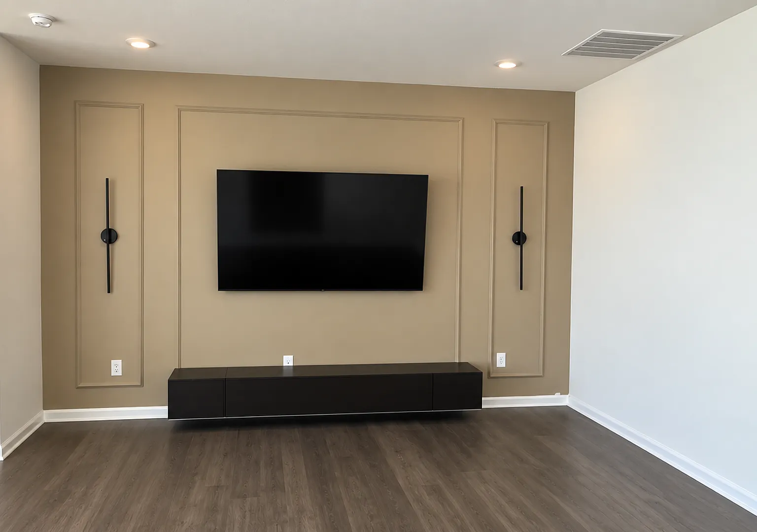 Pendleton Schools - Newer Construction - 4 Bed — Photo 3