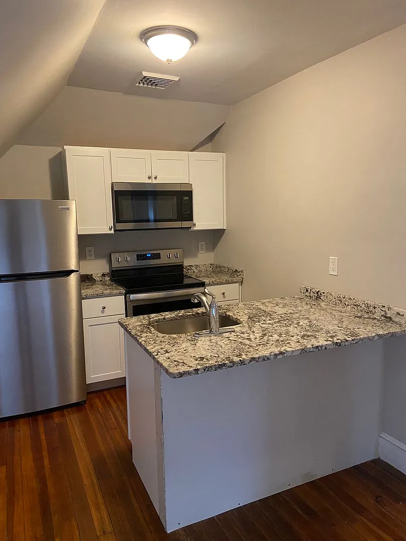 94 Oakland Ave. — Photo 1