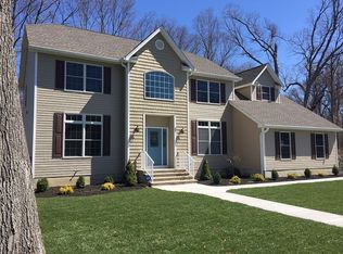 27 Alpine Trl, Tinton Falls, NJ 07712