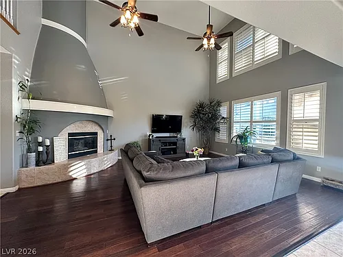 1211 Martini Dr Photo 1