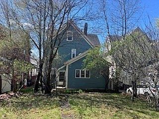 2nd image of 34 Gaston St
