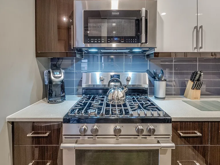 142 Newark Ave #301 — Photo 8