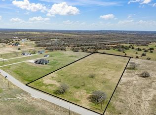 160 Rolling Hills Blvd, Alvord, TX 76225