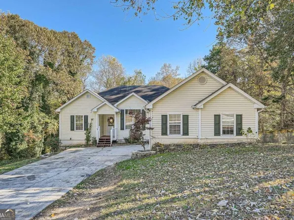 429 Creek Crossing Ct, Grayson, GA 30017