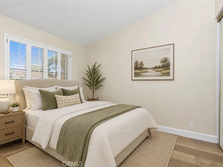 30 Gavilan — Photo 16
