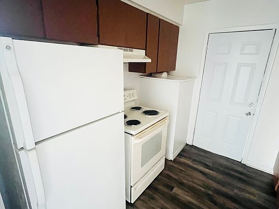 5th image of 3618 E Dr Martin Luther King Jr Blvd #B
