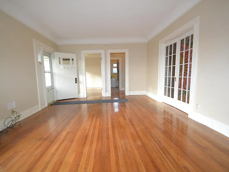 4701 5th Ave NE #1 — Photo 4