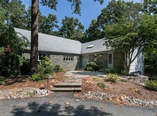 65 Concord Rd, Longmeadow, MA 01106