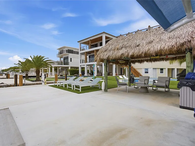 235 Tavernier Dr — Photo 50