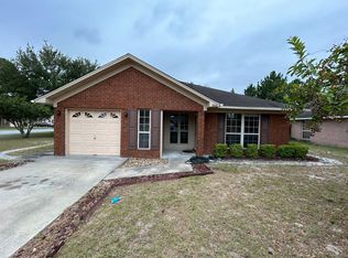 300 Clairemore Cir, Hinesville, GA 31313