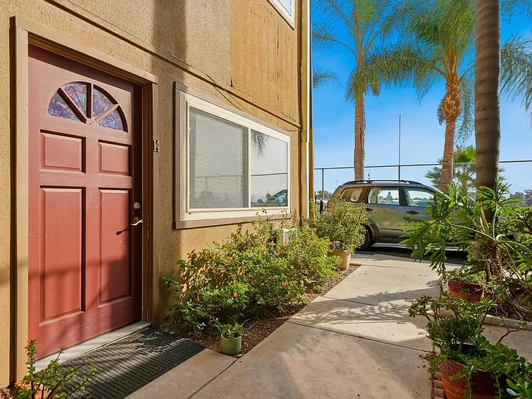 5505 Adelaide Ave #14 — Photo 5