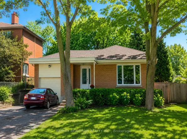 318 Holmes Ave, Toronto, ON M2N 4N3