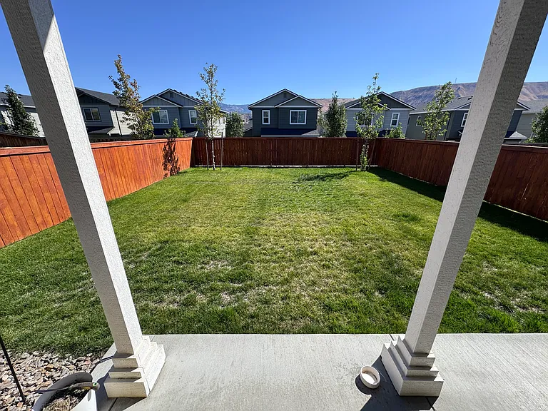 423 S Kansas Loop — Photo 22