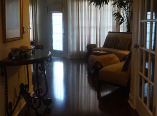 11627 Tomahawk Creek Pkwy APT F, Leawood, KS 66211