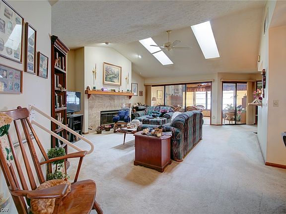 4th image of 5252 Parkhurst Dr