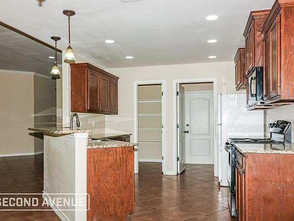 5th image of 3630 Garnet Ct