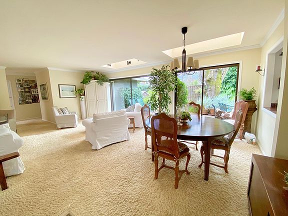 4th image of 105 McAllister Ave
