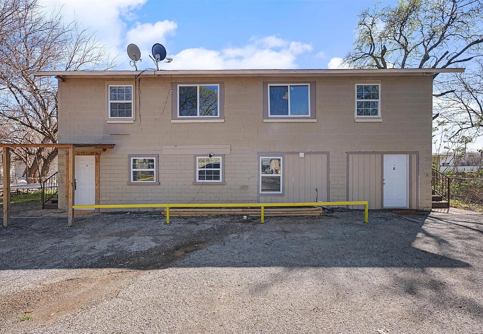 9021 White Settlement Rd — Photo 4