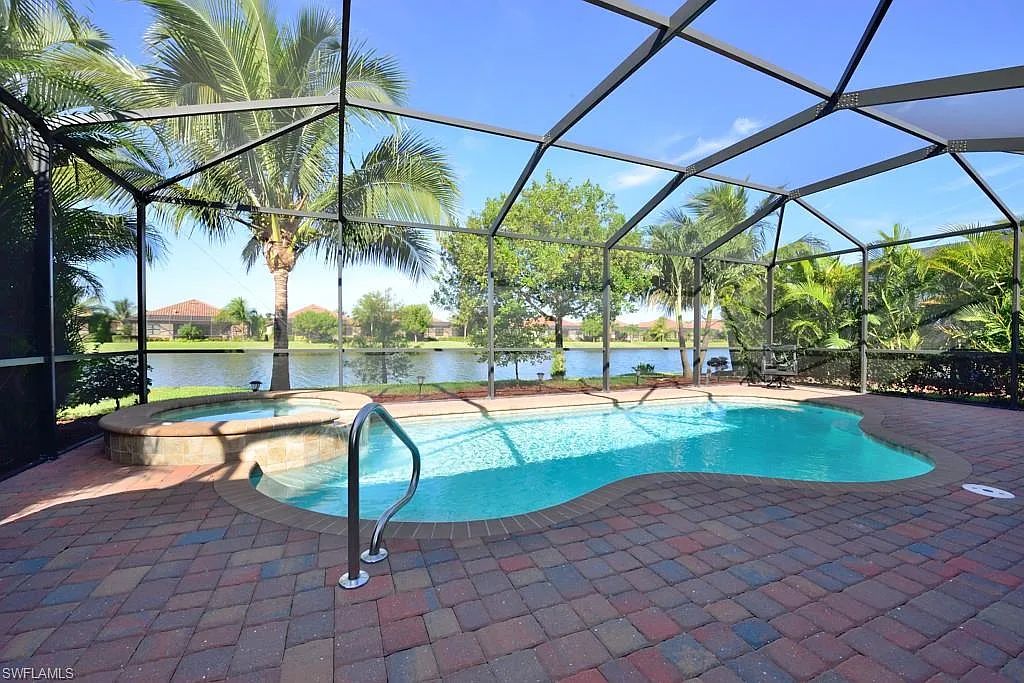 3 bed, 2.0 bath, 1641 sqft, $8,500 — Photo 2