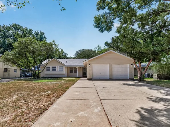 15613 Shanghai St, Jersey Village, TX 77040