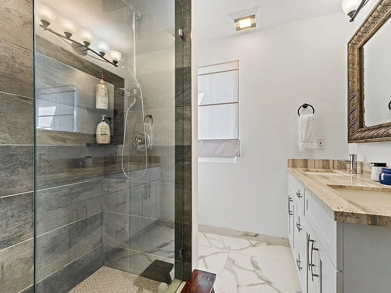 423 Avenida Alegre — Photo 20