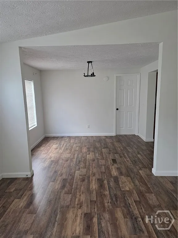 3 bed, 2.0 bath, 1248 sqft, $1,850 — Photo 4