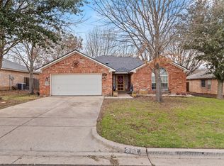 213 Whitestone Way, Weatherford, TX 76085