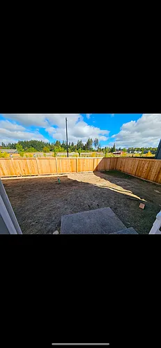 724 NE 14th Way Photo 1