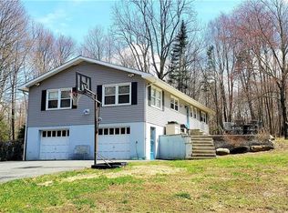 321 Church Rd, Putnam Valley, NY 10579