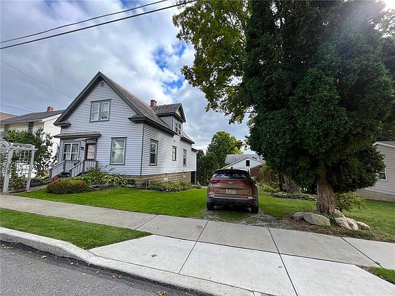 2nd image of 530 Miller Ave