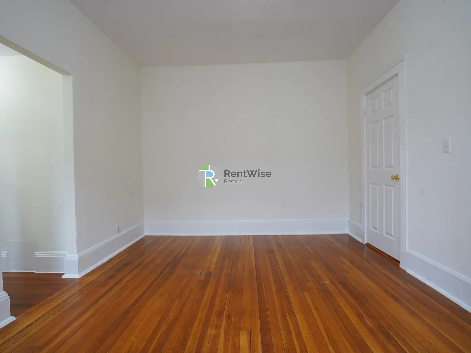 1 bed, 1.0 bath, $2,300 — Photo 4