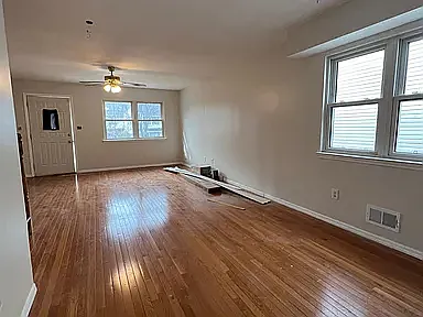 291 Lockman Ave #2 — Photo 4