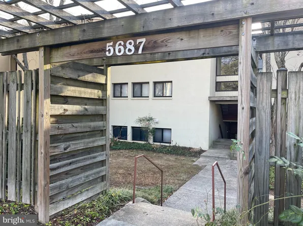5687 Harpers Farm Rd Unit E, Columbia, MD 21044