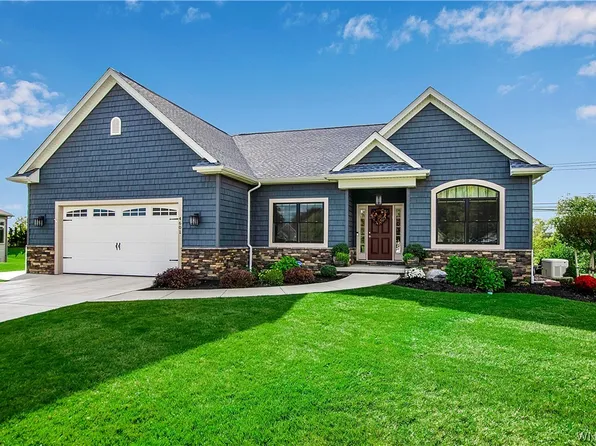 4601 Gentwood Dr, Williamsville, NY 14221