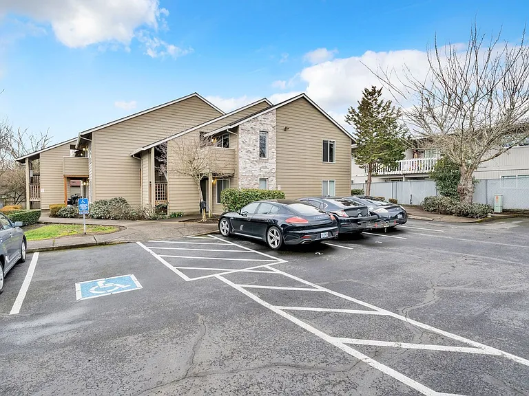 12150 SW Allen Blvd — Photo 5