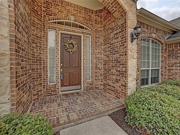 2nd image of 4812 King Harbor Ct