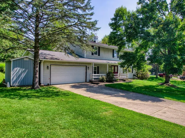 1262 Berwyn Ln, Newark, OH 43055